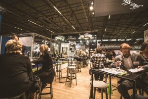 Os desafios para ampliar o networking durante uma viagem corporativa