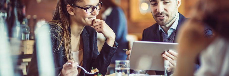 refeições em viagens corporativas