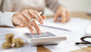 Acerto de viagem: o que é e como fazer na empresa?