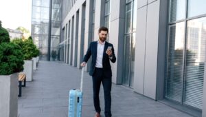 Conheça as regras da CLT para viagens a trabalho