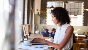 Anywhere office: como realizar a gestão de viagens corporativas?
